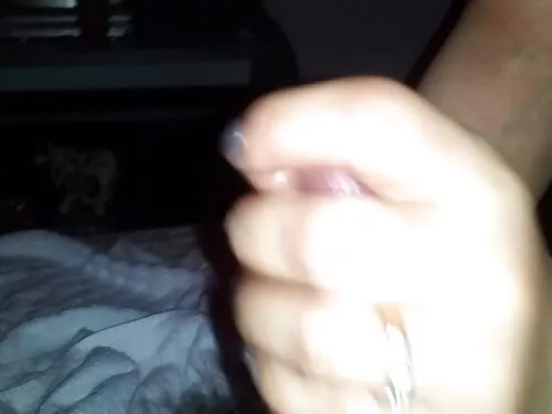 تقع امرأة سمراء جنس  ...